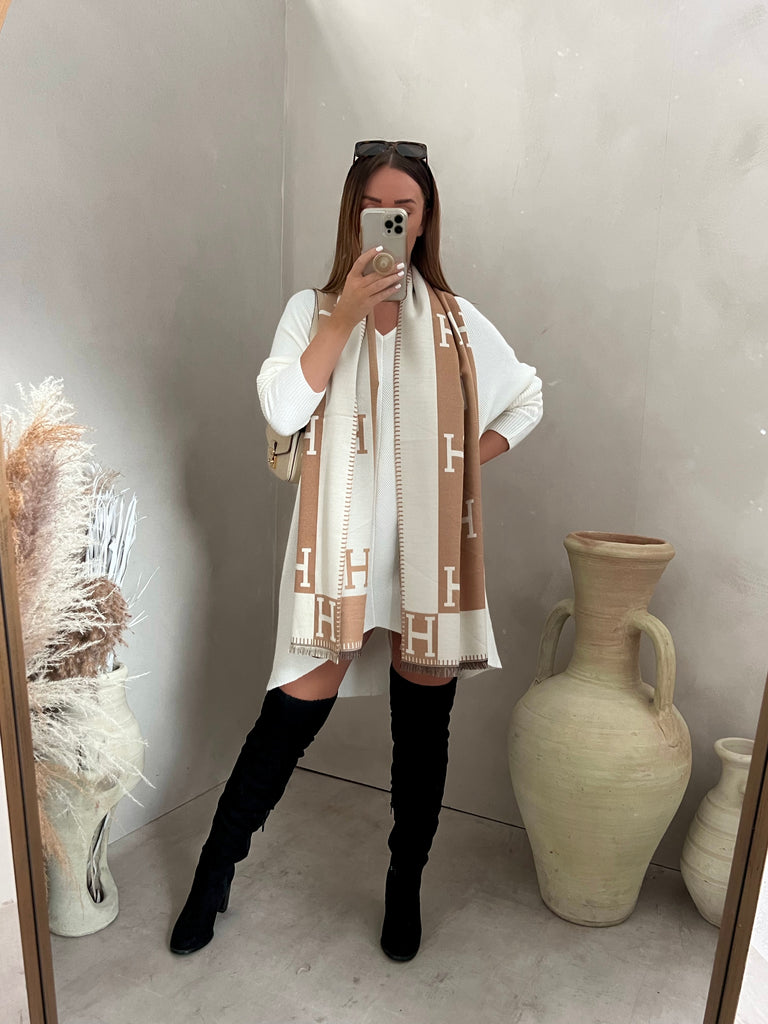 HONEYCOMB SCARF – Empowa Clothing